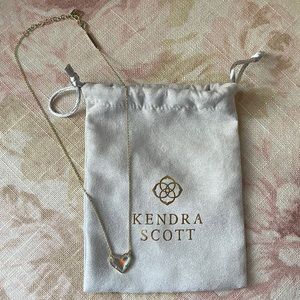 Kendra Scott Ari Heart Gold Pendant Necklace in Dichroic Glass